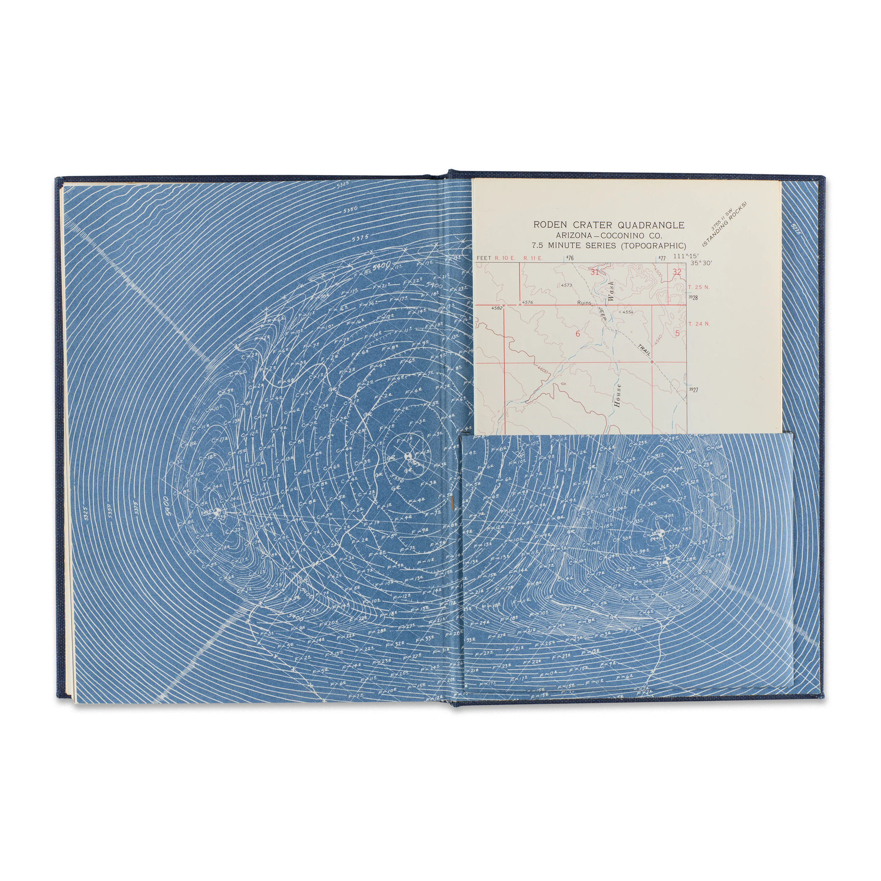 Mapping Spaces: A Topological Survey of the Work by James Turrell - Image 5