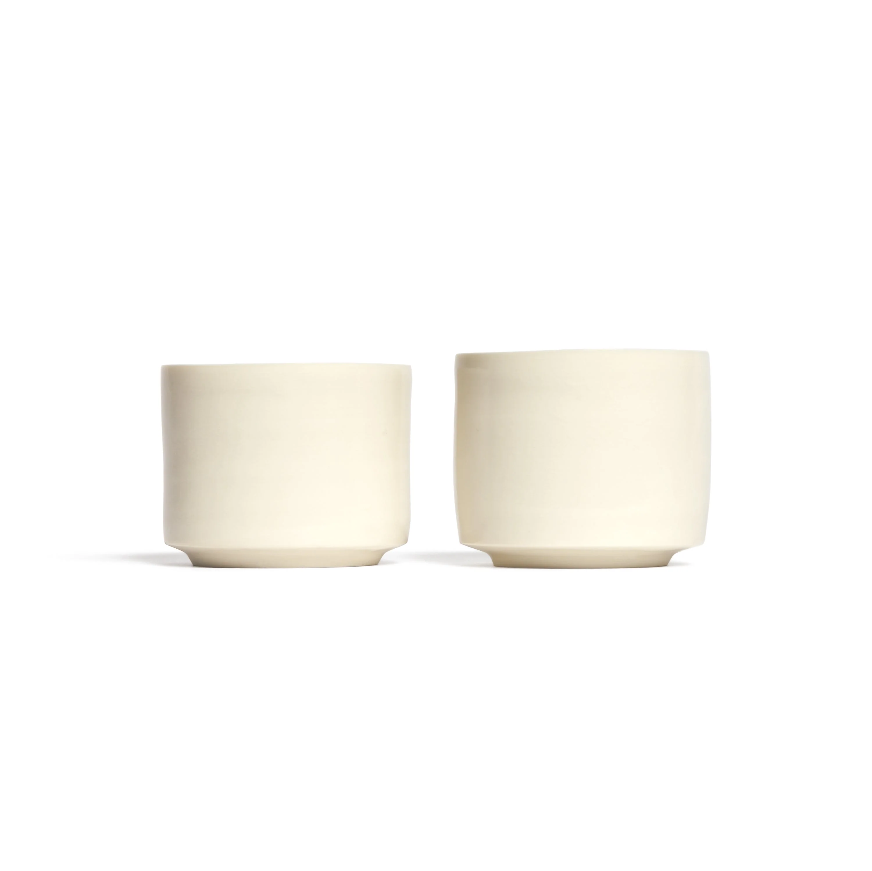 Masa Designs: Amber Sake Carafe and Kohiki Guinomi Sake Cups Set - Image 3